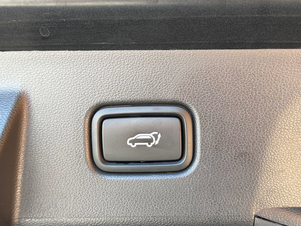 Used 2025 Hyundai Tucson SEL FWD image 34