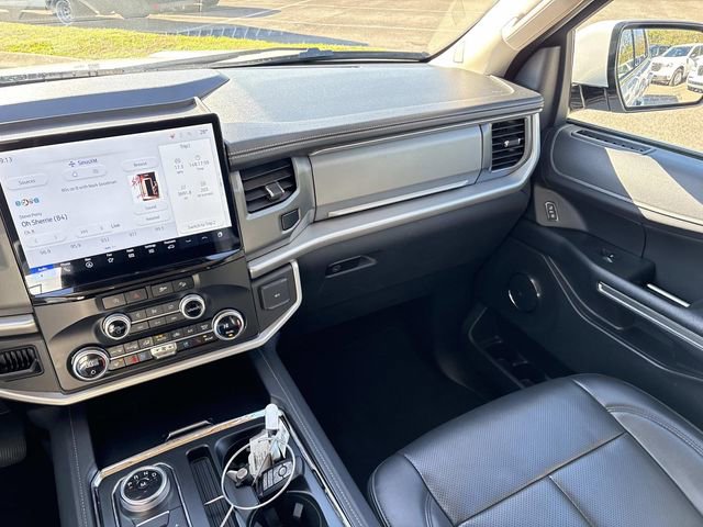 Certified 2024 Ford Expedition XLT image 15