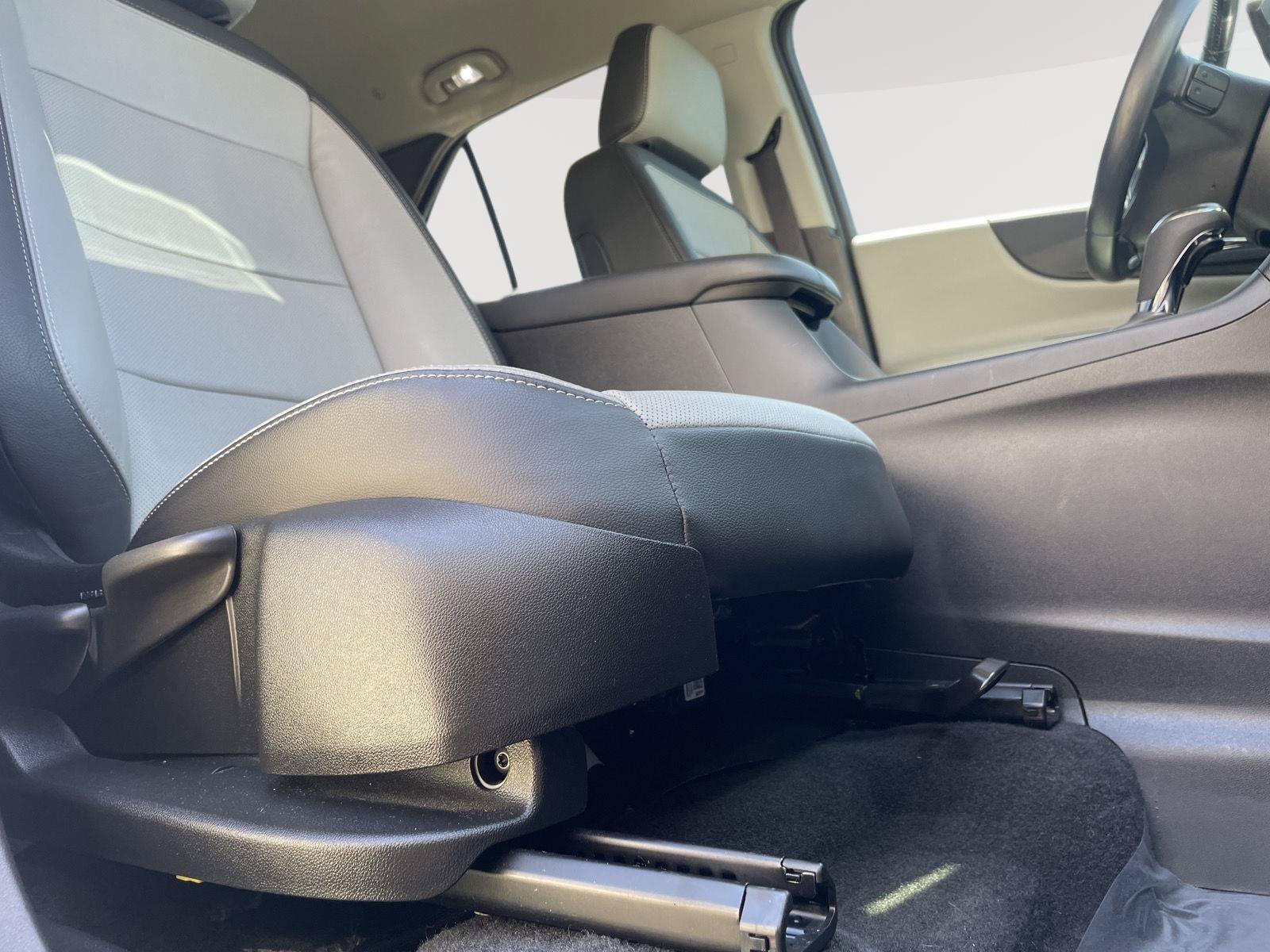 Used 2020 Chevrolet Equinox Premier FWD image 5