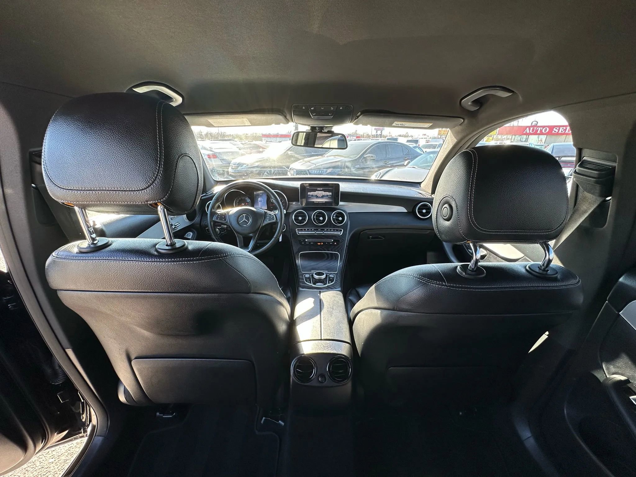 Used 2019 Mercedes-Benz GLC 300 4MATIC image 15