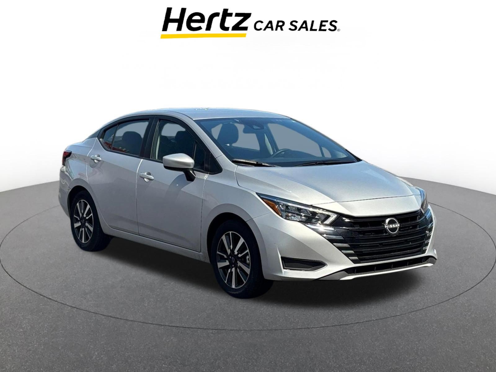 Used 2025 Nissan Versa SV image 1