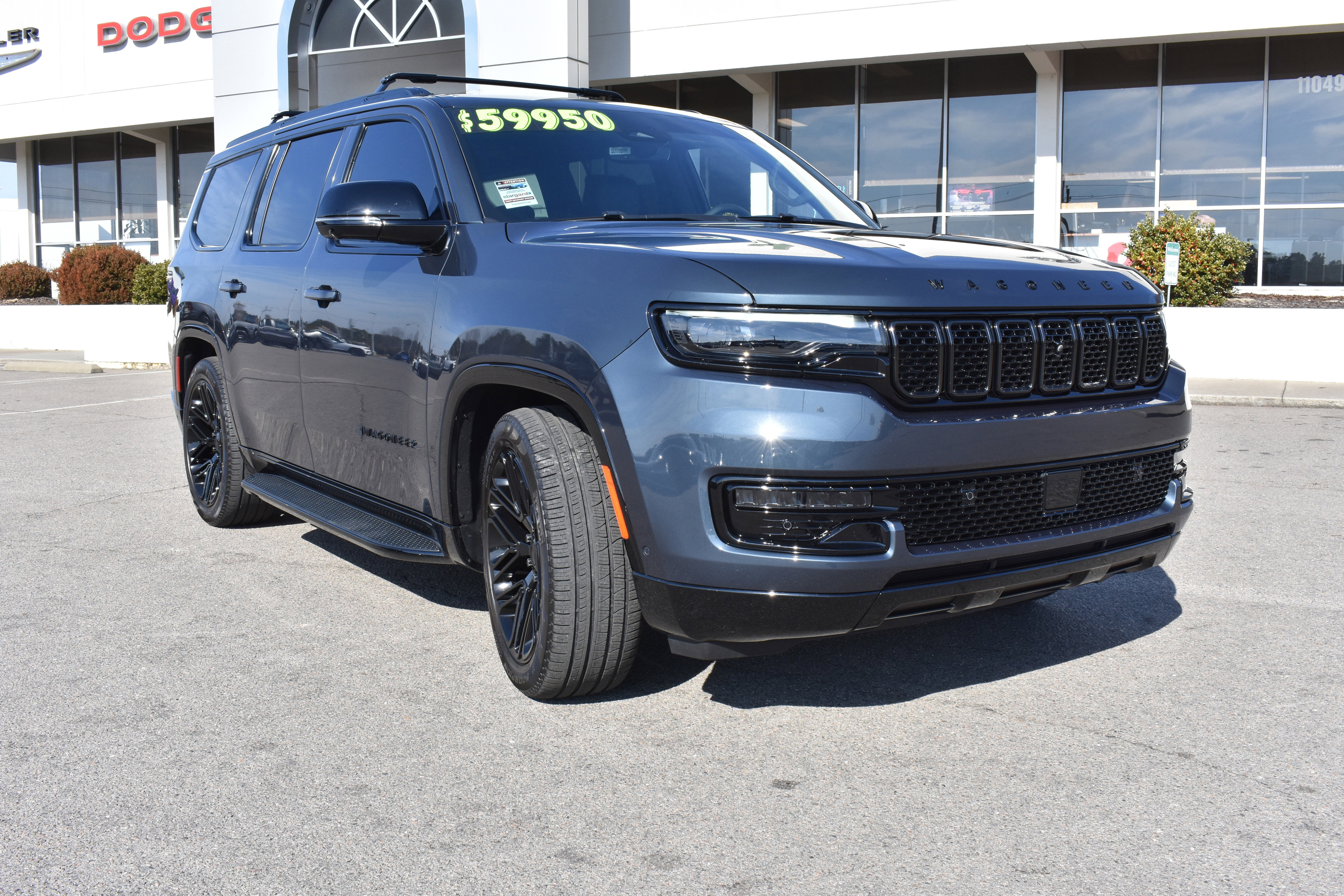 Used 2024 Jeep Wagoneer Series II w/ Convenience Group I image 3