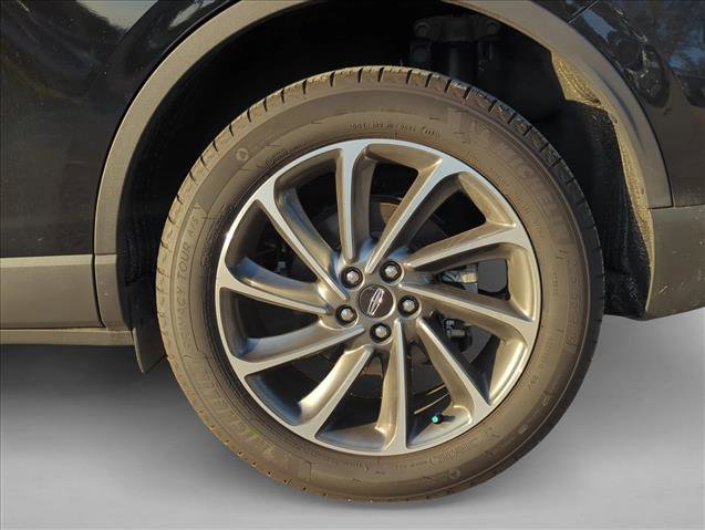 Used 2024 Lincoln Corsair AWD w/ Equipment Group 101A image 7