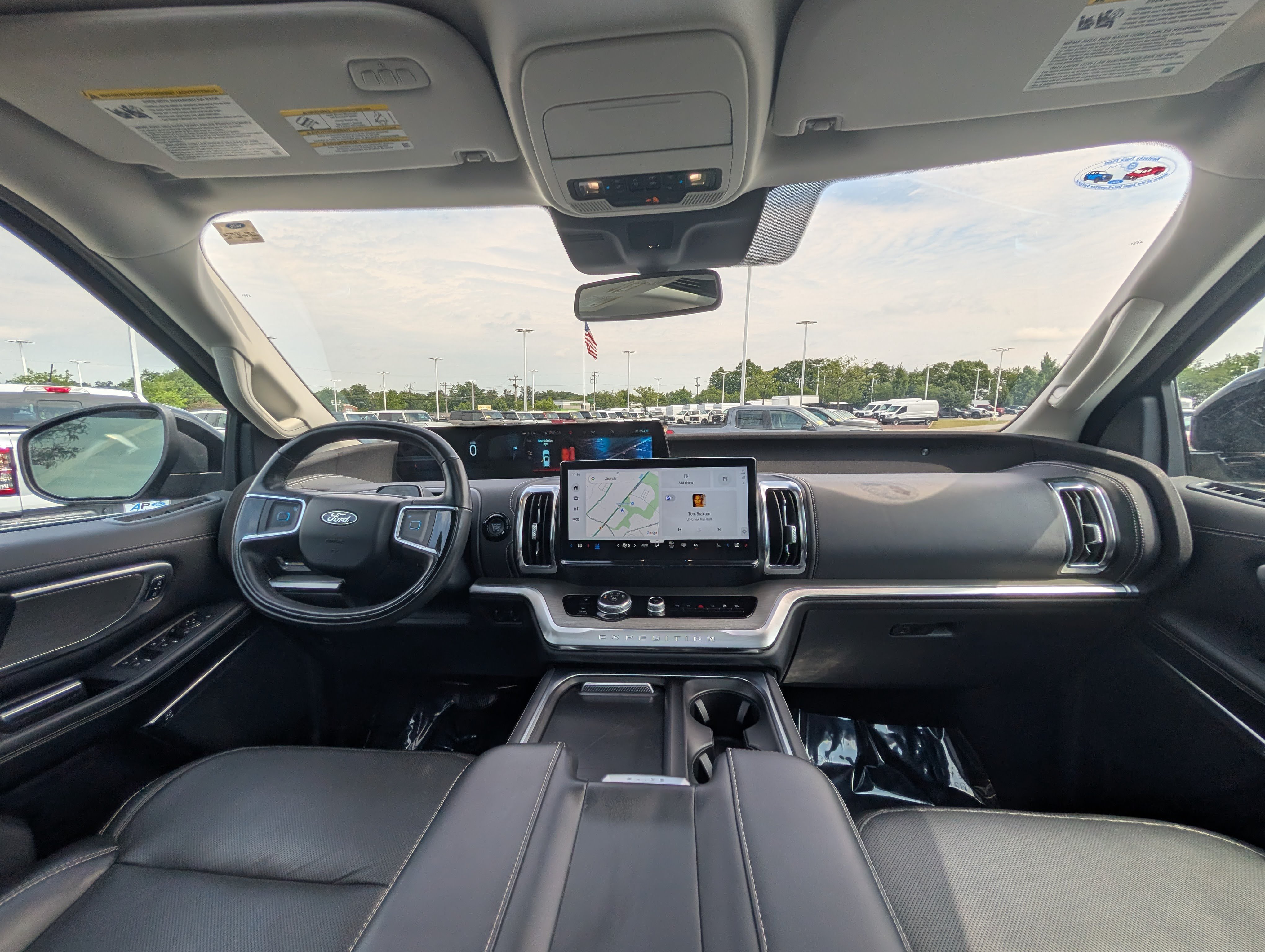 Used 2025 Ford Expedition Platinum AWD/4WD image 26