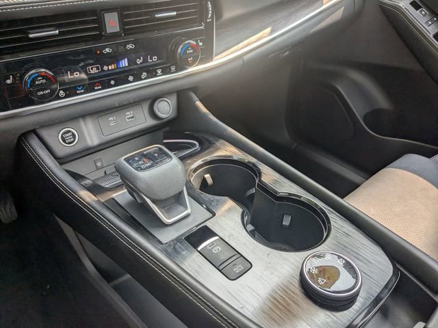 Used 2023 Nissan Rogue Platinum w/ Platinum Premium Package AWD/4WD image 20