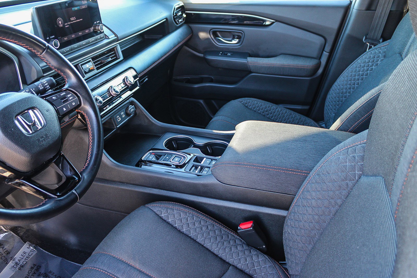 Used 2023 Honda Pilot Sport image 18