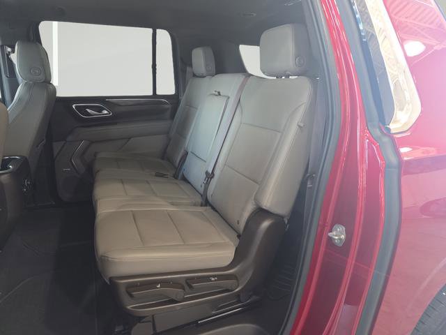 Used 2022 Chevrolet Suburban LT image 23