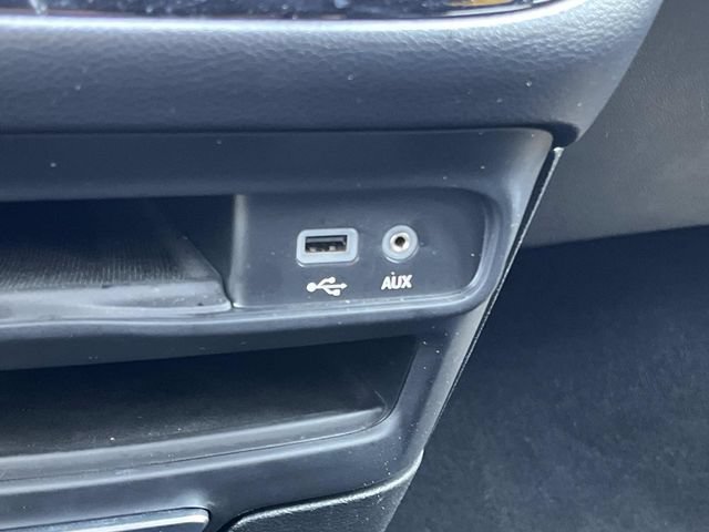 Used 2020 Chrysler Pacifica Touring w/ S Appearance Package FWD image 33