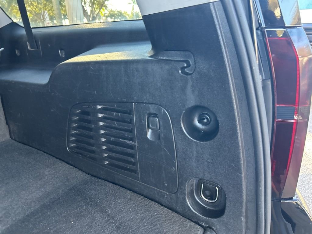 Used 2019 Chevrolet Suburban LS w/ Enhanced Driver Alert Package image 35