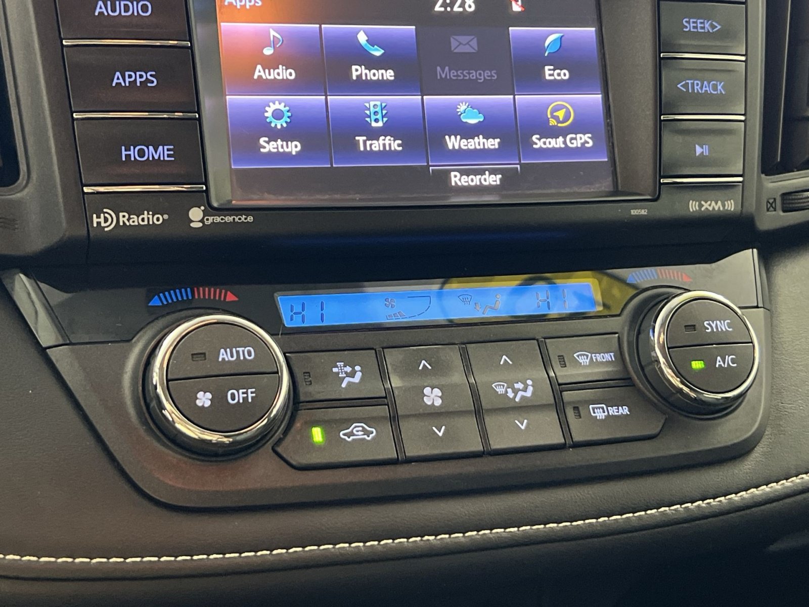 Used 2016 Toyota RAV4 XLE AWD/4WD image 21
