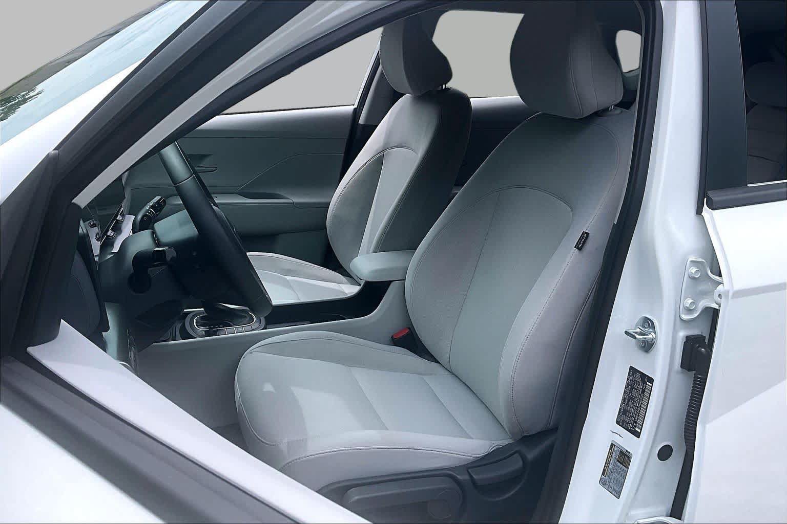 Used 2026 Hyundai Kona SEL Sport FWD image 8