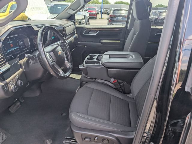 Used 2024 Chevrolet Silverado 1500 LT AWD/4WD image 14