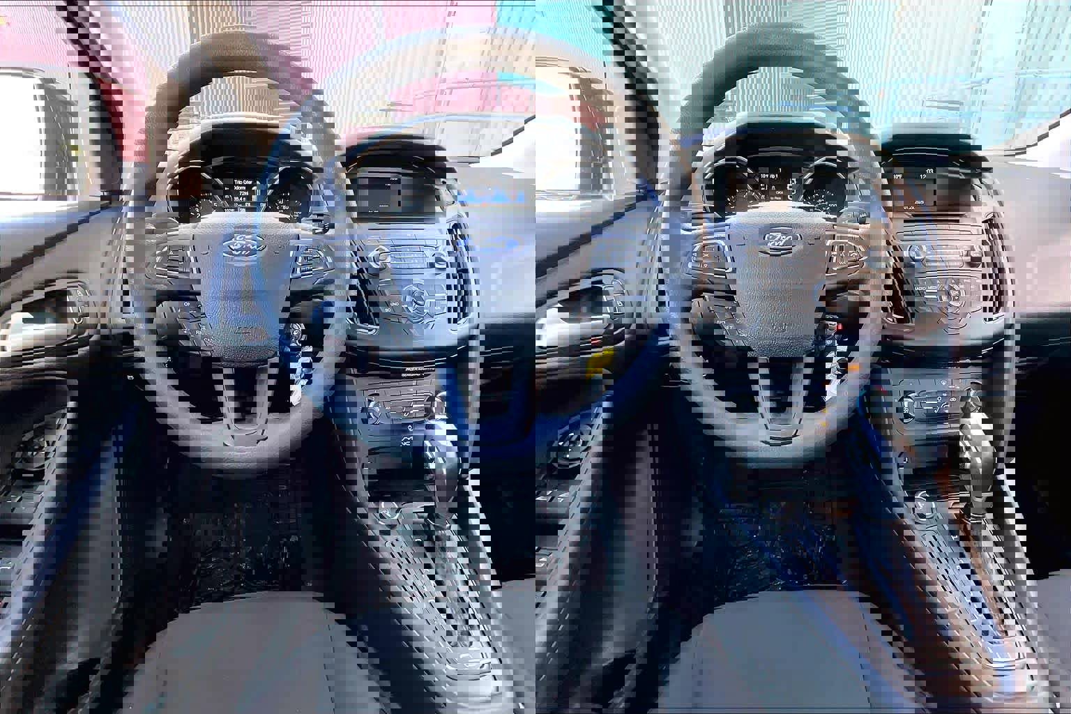 Used 2015 Ford Focus SE image 6