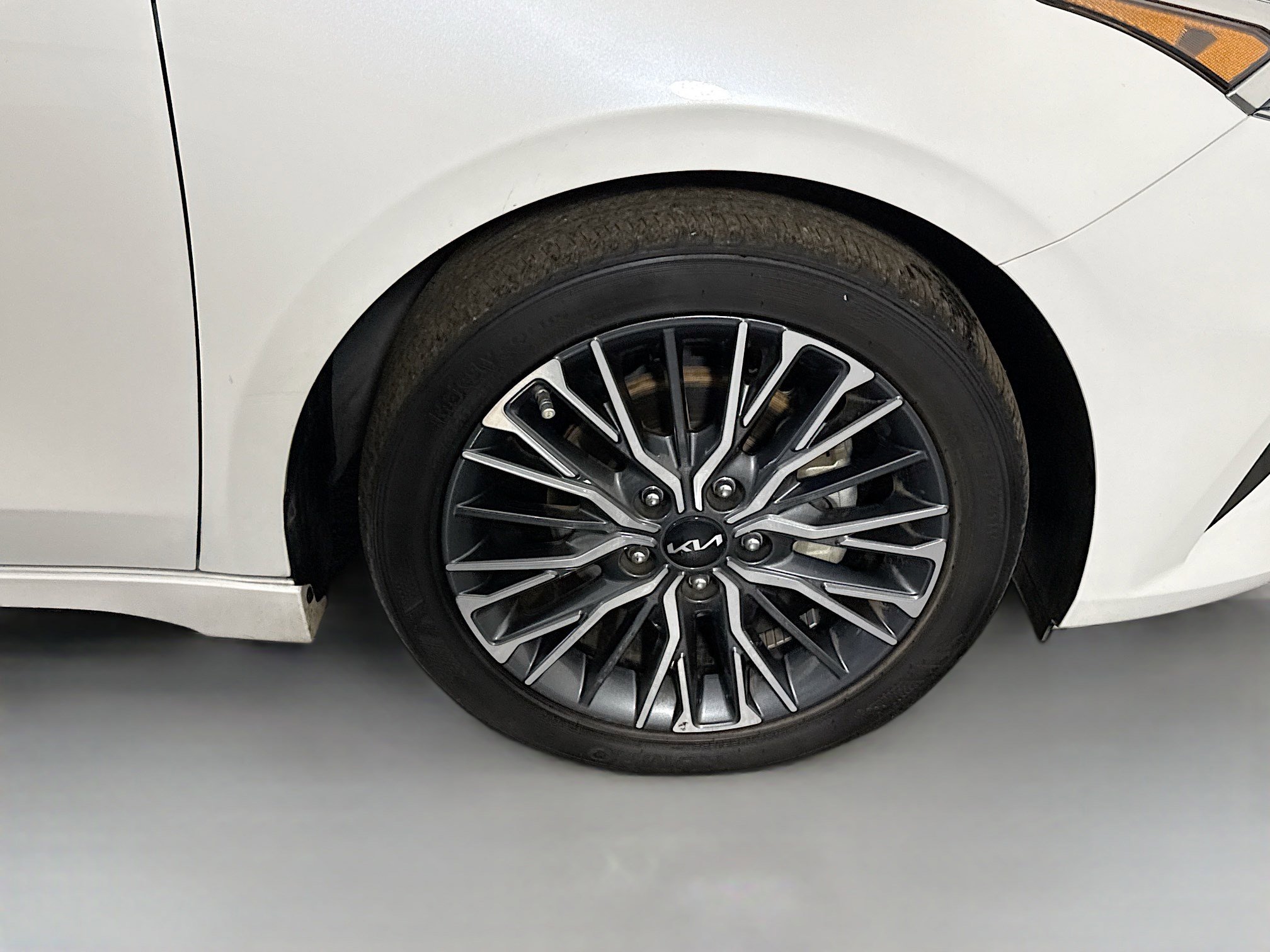 Used 2024 Kia Forte GT-Line image 32