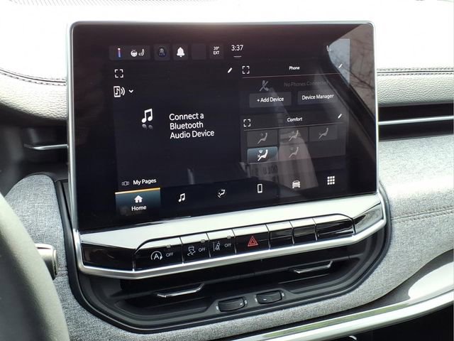 Used 2023 Jeep Compass Latitude image 20