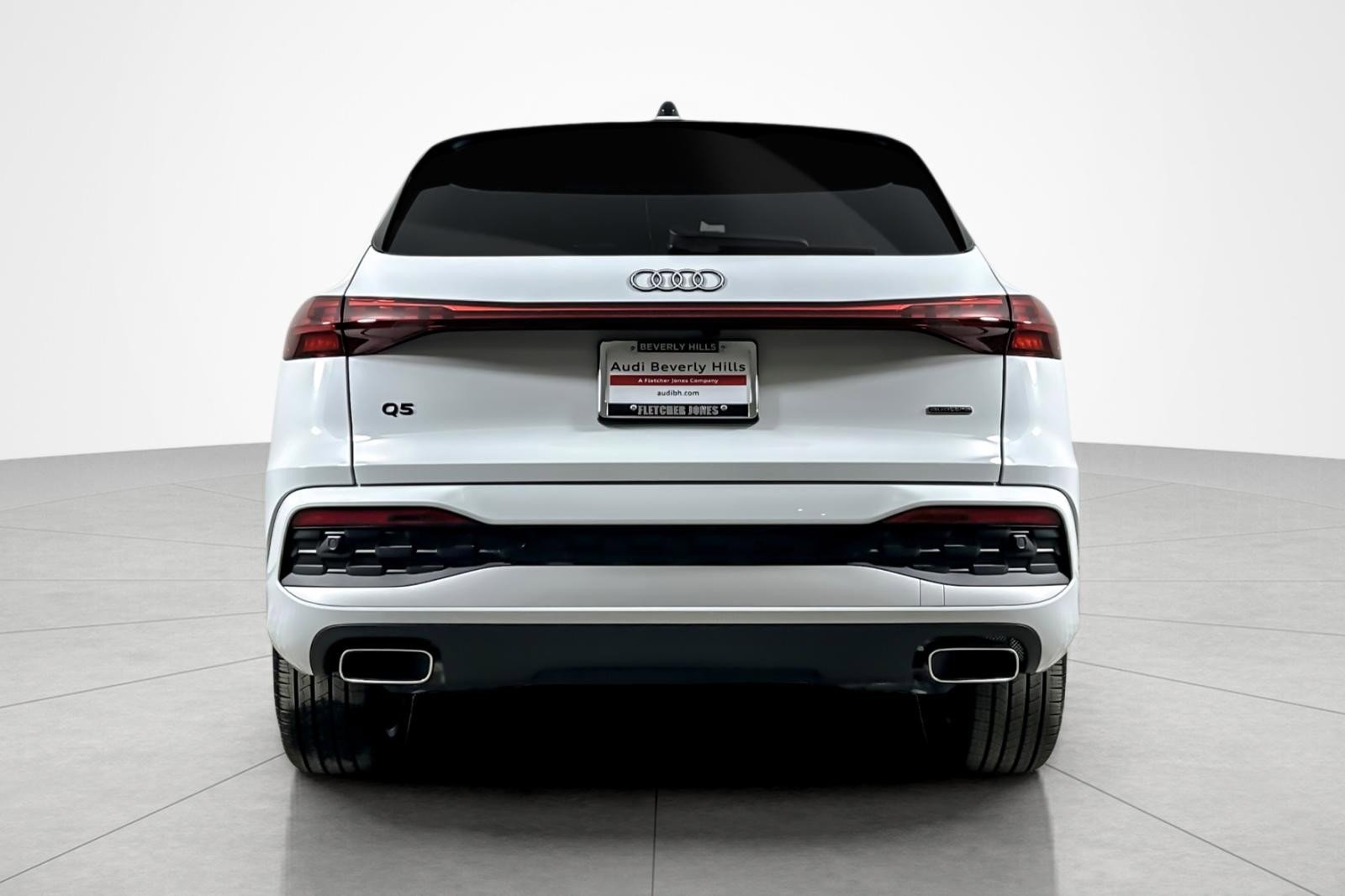 Used 2025 Audi Q5 Premium Plus w/ Premium Plus AWD/4WD image 4