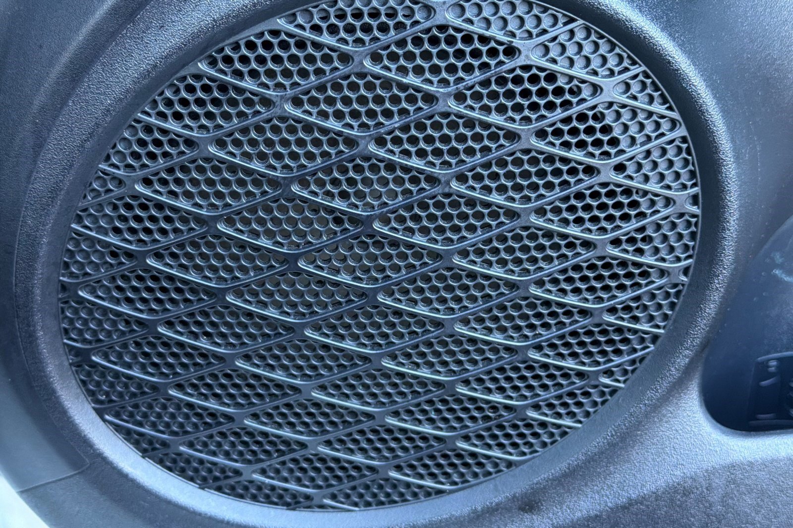 Used 2017 Toyota Prius Prime Premium image 23