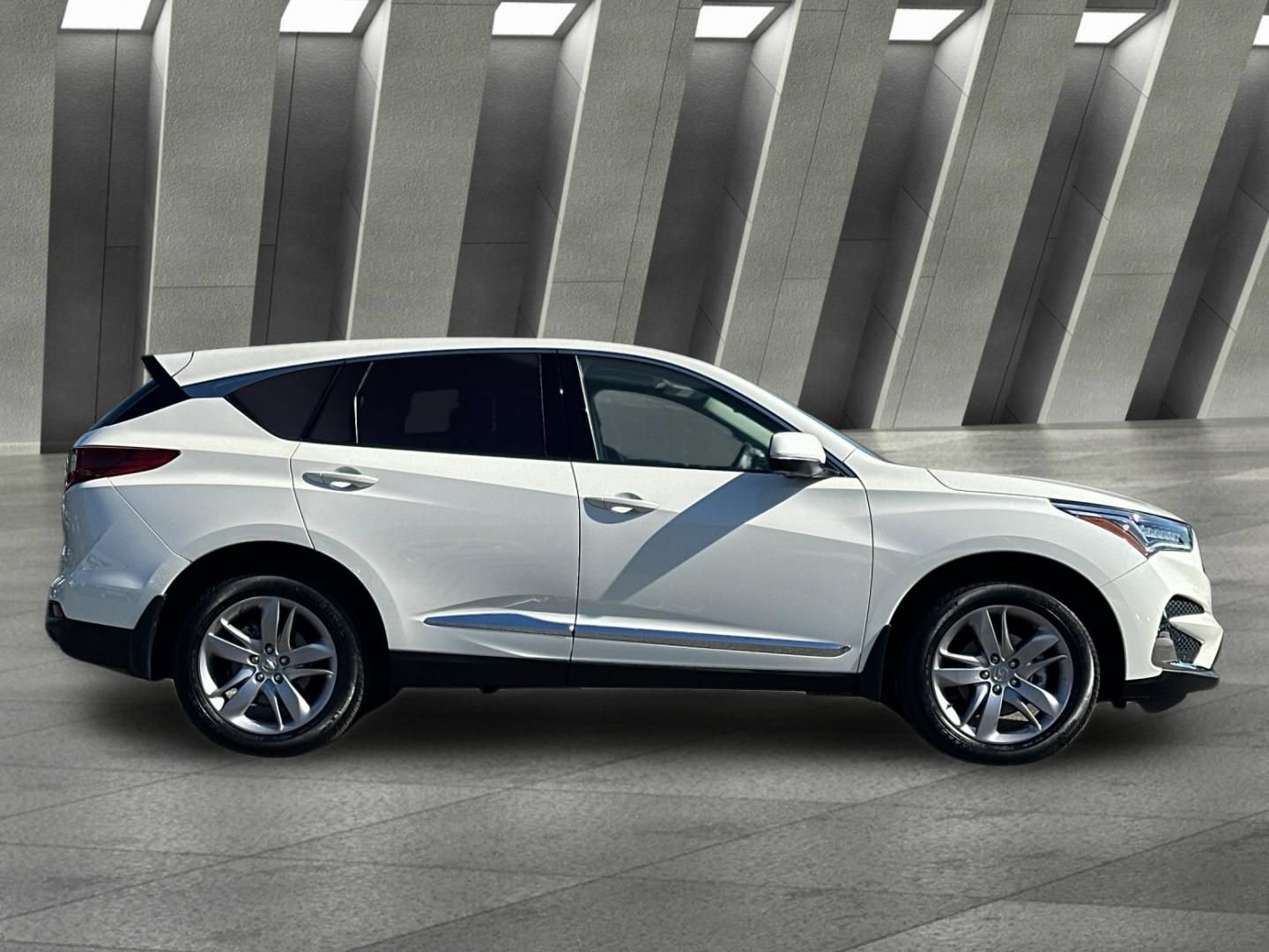 Used 2019 Acura RDX AWD w/ Advance Package image 2
