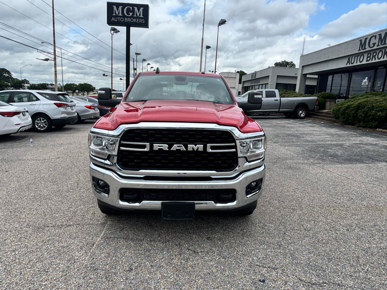 Used 2024 RAM 2500 Big Horn AWD/4WD image 3