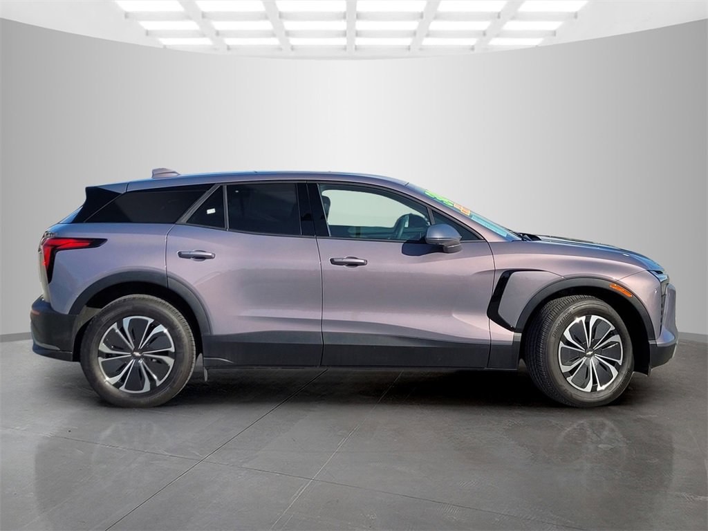 Used 2025 Chevrolet Blazer EV LT image 3