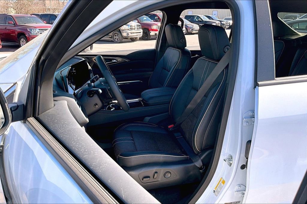 New 2026 Chevrolet Traverse High Country image 9
