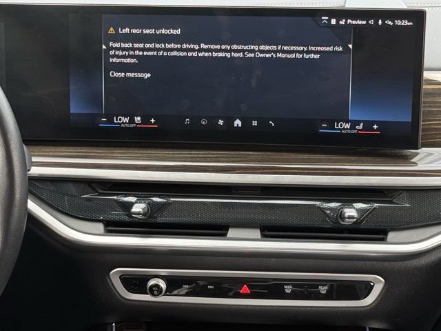 Used 2025 BMW X7 xDrive40i w/ Premium Package AWD/4WD image 19
