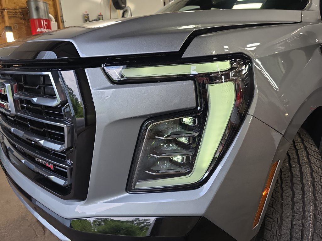 New 2026 GMC Yukon XL AT4 w/ AT4 Premium Plus Package AWD/4WD image 29