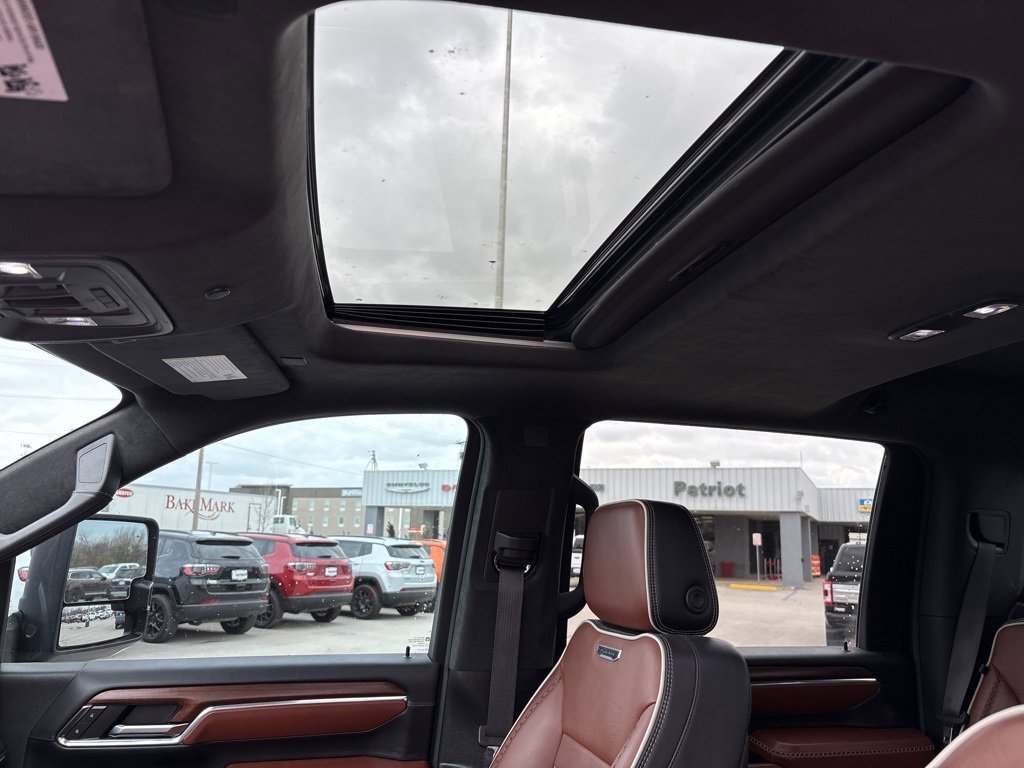 Used 2024 GMC Sierra 3500 Denali Ultimate image 18