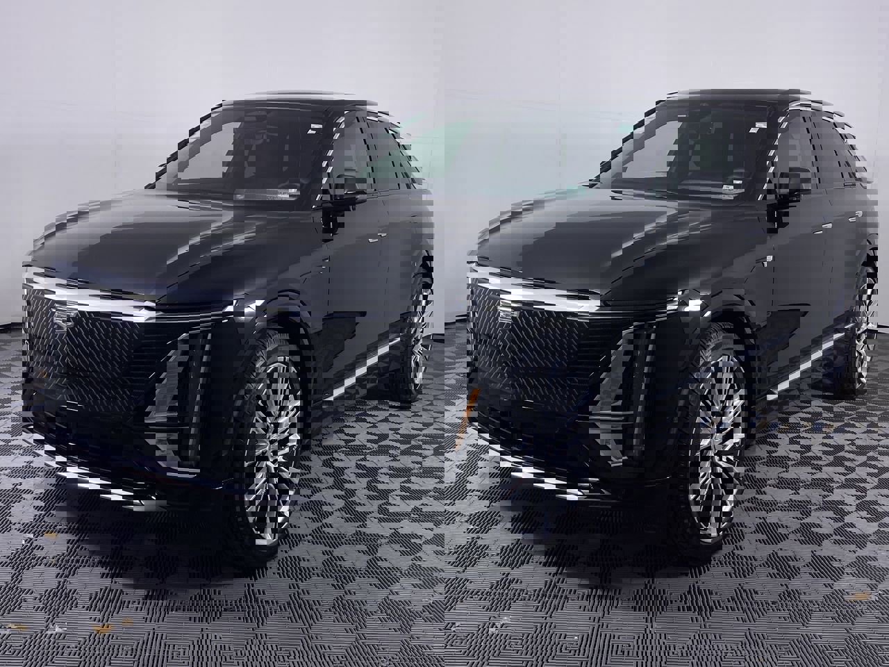 Certified 2024 Cadillac Lyriq Luxury w/ LPO, Floor Liner Package image 18