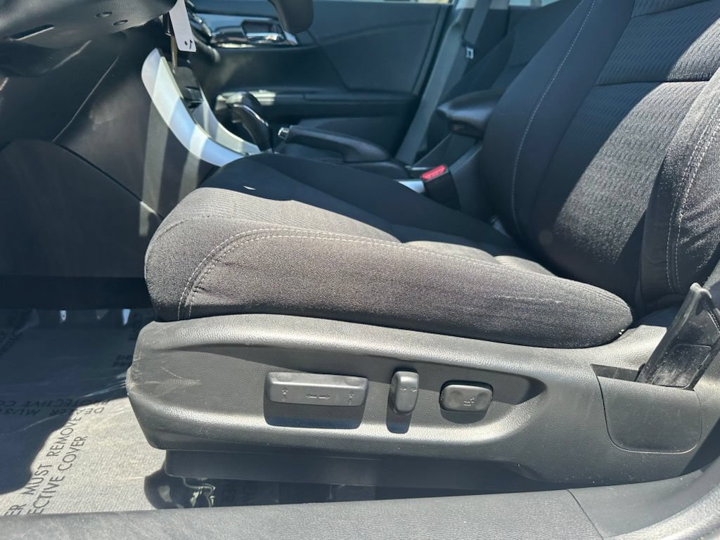 Used 2015 Honda Accord Sport image 12