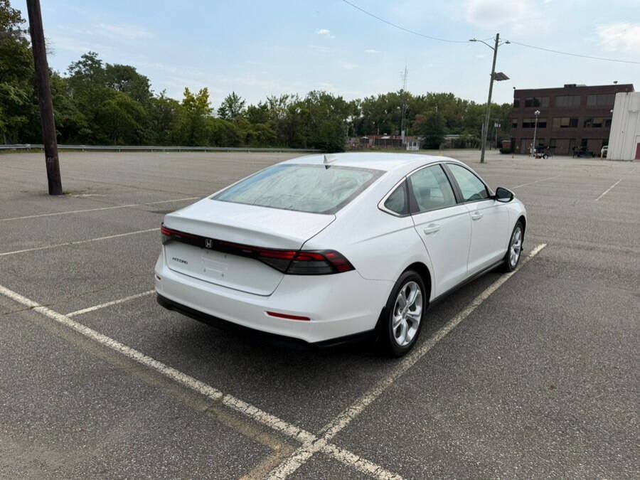Used 2025 Honda Accord LX image 8