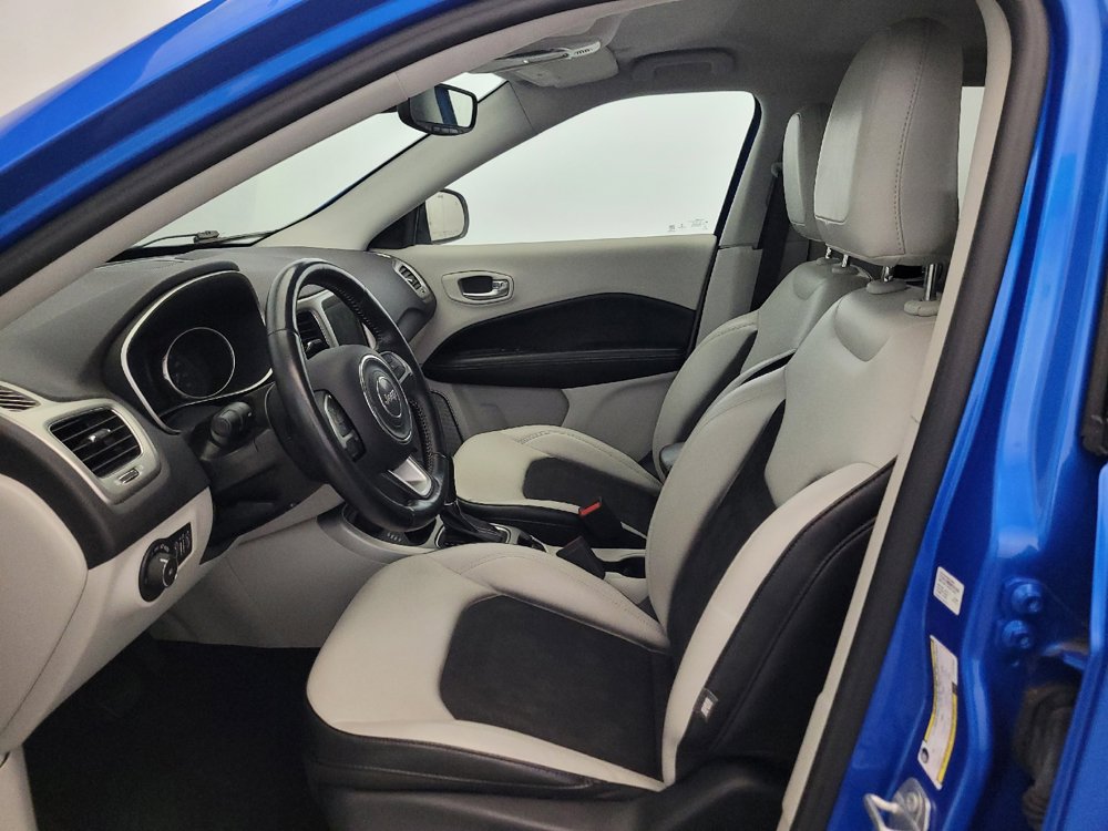 Used 2018 Jeep Compass Latitude w/ Popular Equipment Group AWD/4WD image 17