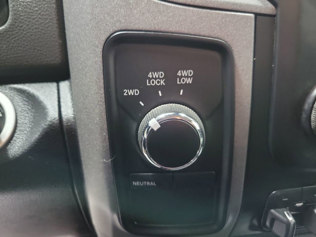 Used 2017 RAM 2500 Tradesman w/ Chrome Appearance Group image 46