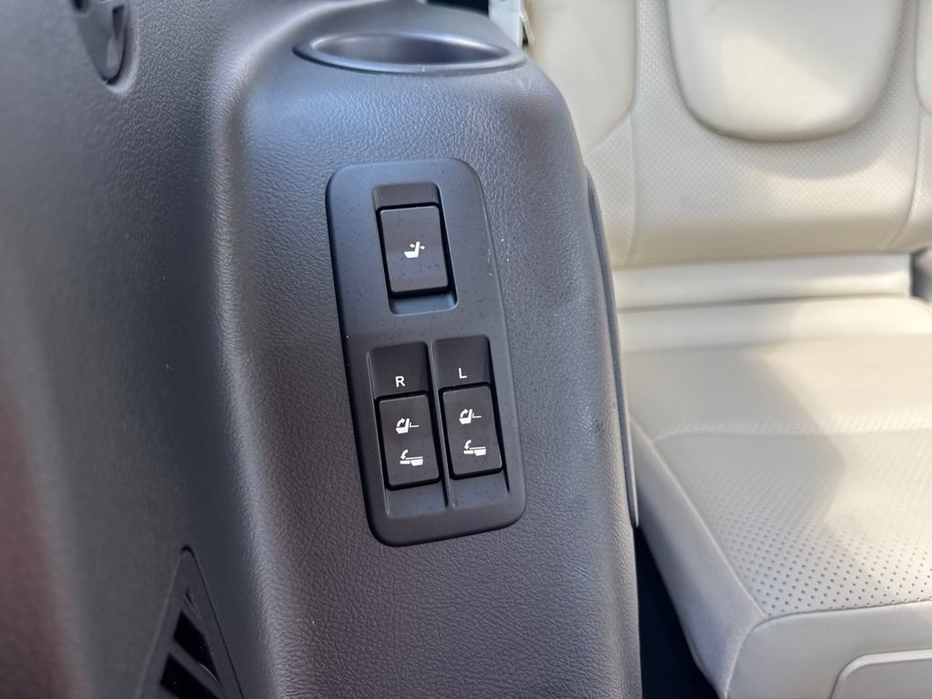 Used 2022 Lexus GX 460 Luxury w/ Sport Design Package AWD/4WD image 34