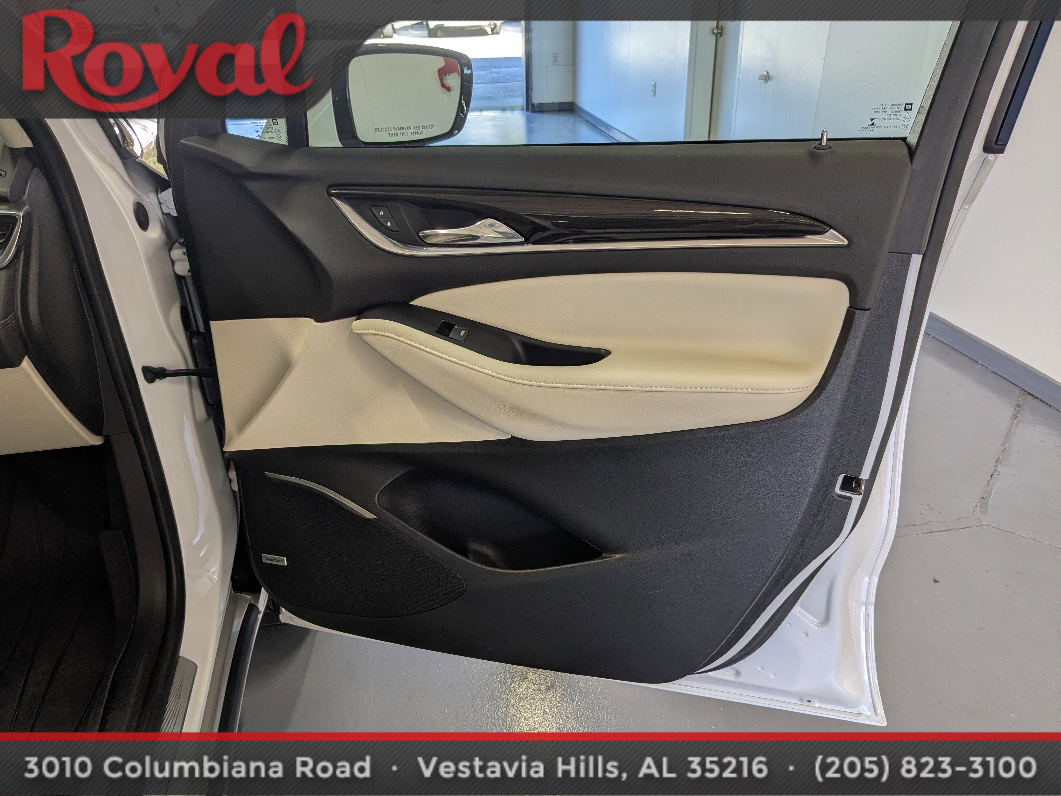 Used 2023 Buick Enclave Essence w/ Experience Buick Package image 7