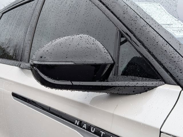 New 2026 Lincoln Nautilus Reserve image 11