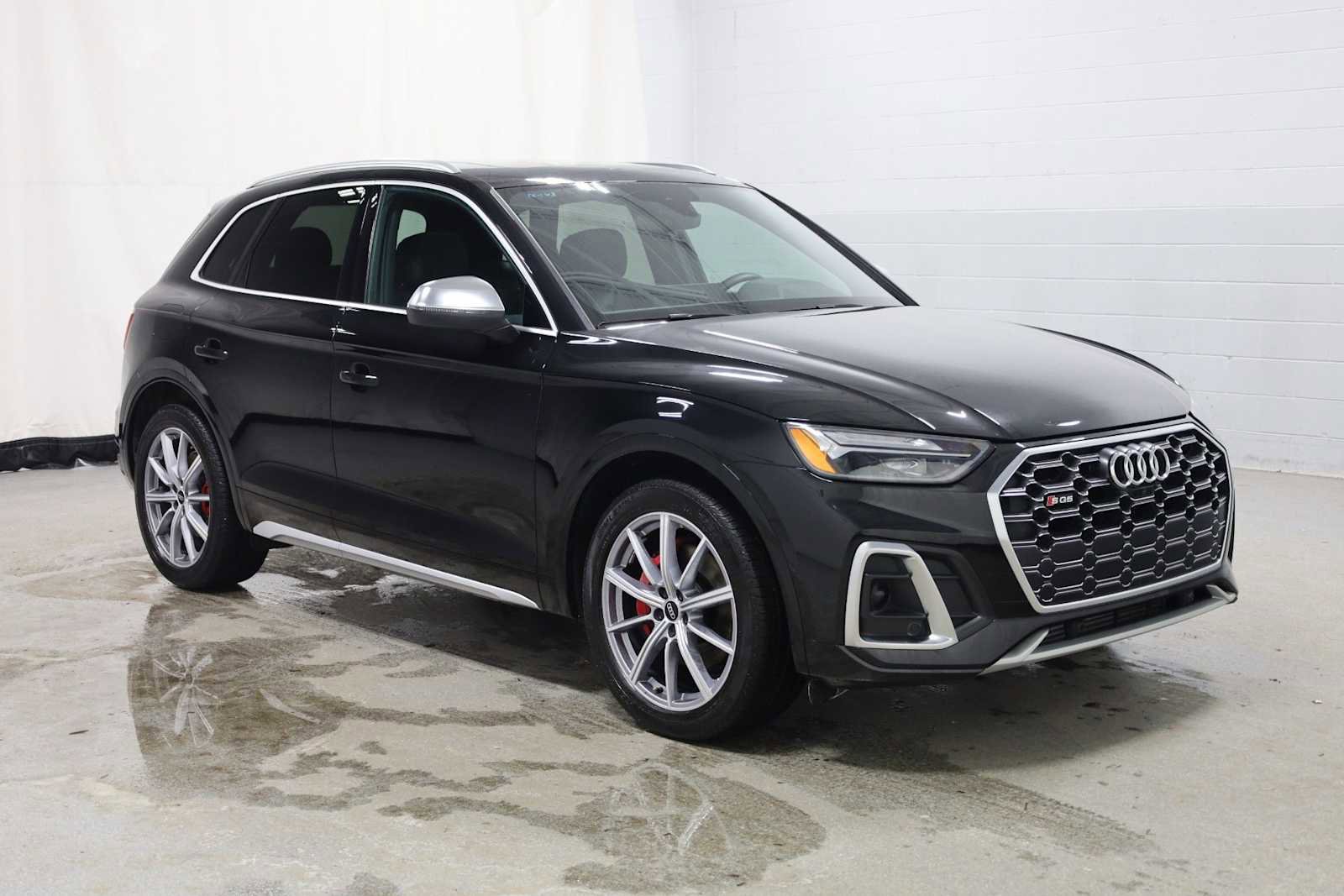 Used 2024 Audi SQ5 Premium Plus w/ Premium Plus Package image 13