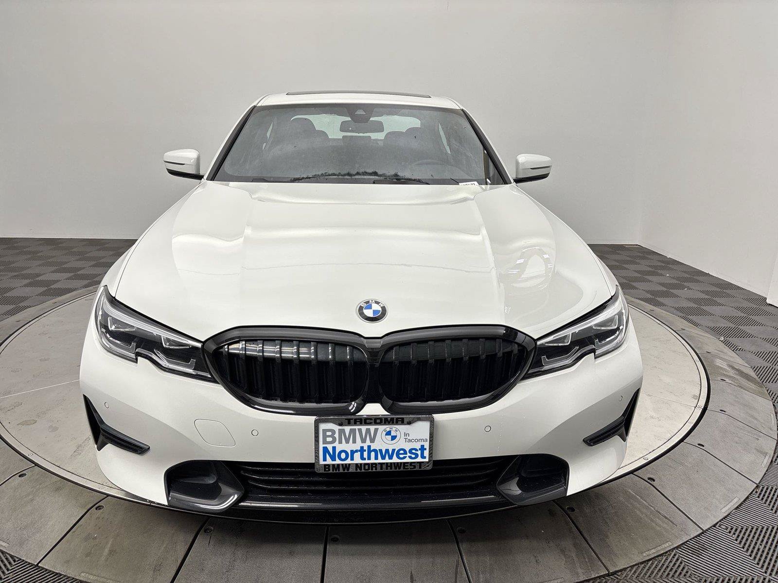 Used 2021 BMW 330e w/ Convenience Package RWD image 14