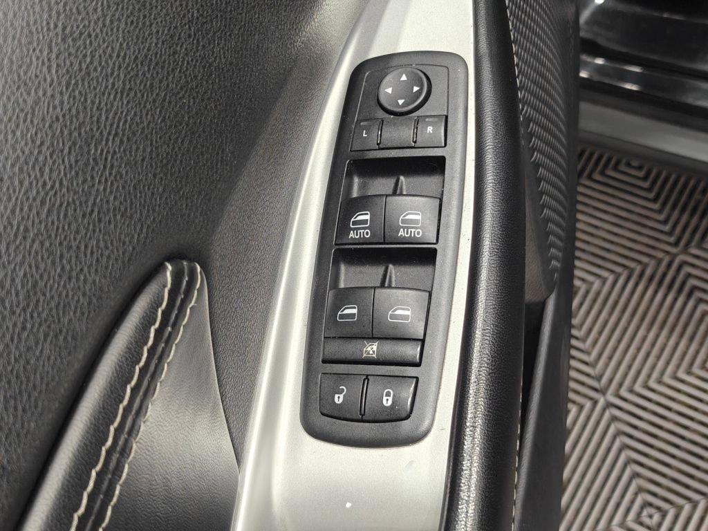 Used 2013 Dodge Journey Crew w/ Driver Convenience Group FWD image 37
