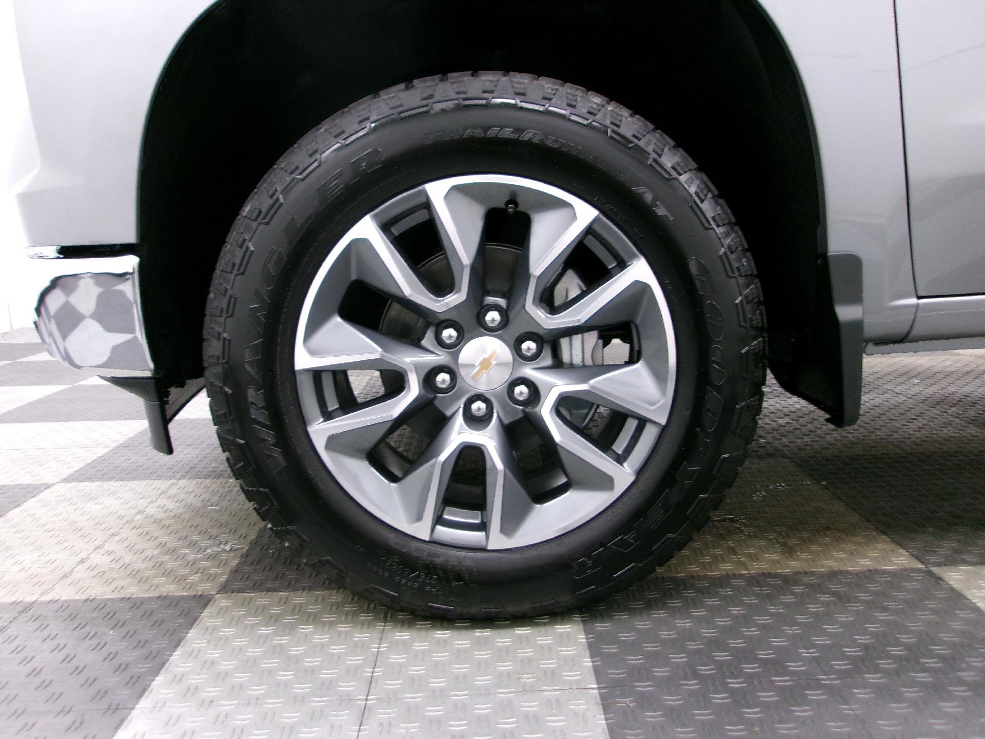 New 2026 Chevrolet Silverado 1500 LT w/ All Star Edition Plus AWD/4WD image 17