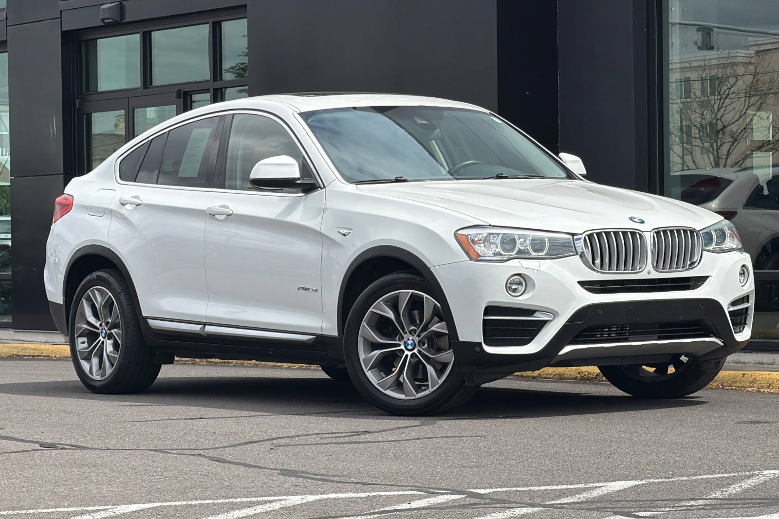 Used 2015 BMW X4 xDrive28i AWD/4WD image 2