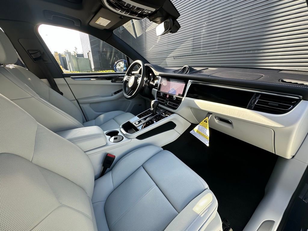 Used 2026 Porsche Macan S image 41
