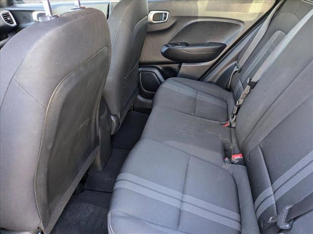 Used 2020 Hyundai Venue SEL w/ Convenience Package image 17