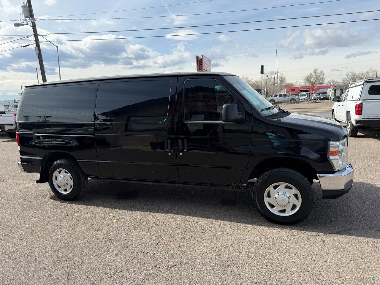 Used 2014 Ford E-150 and Econoline 150 w/ Power Group image 1