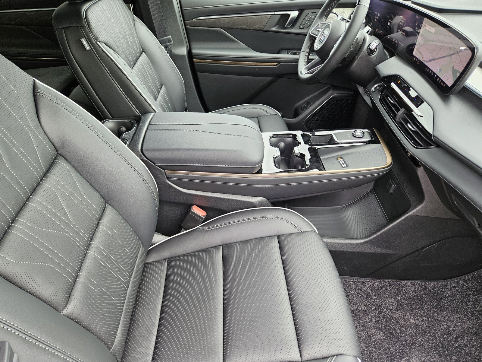 New 2026 Buick Enclave Avenir w/ Super Cruise Package FWD image 10