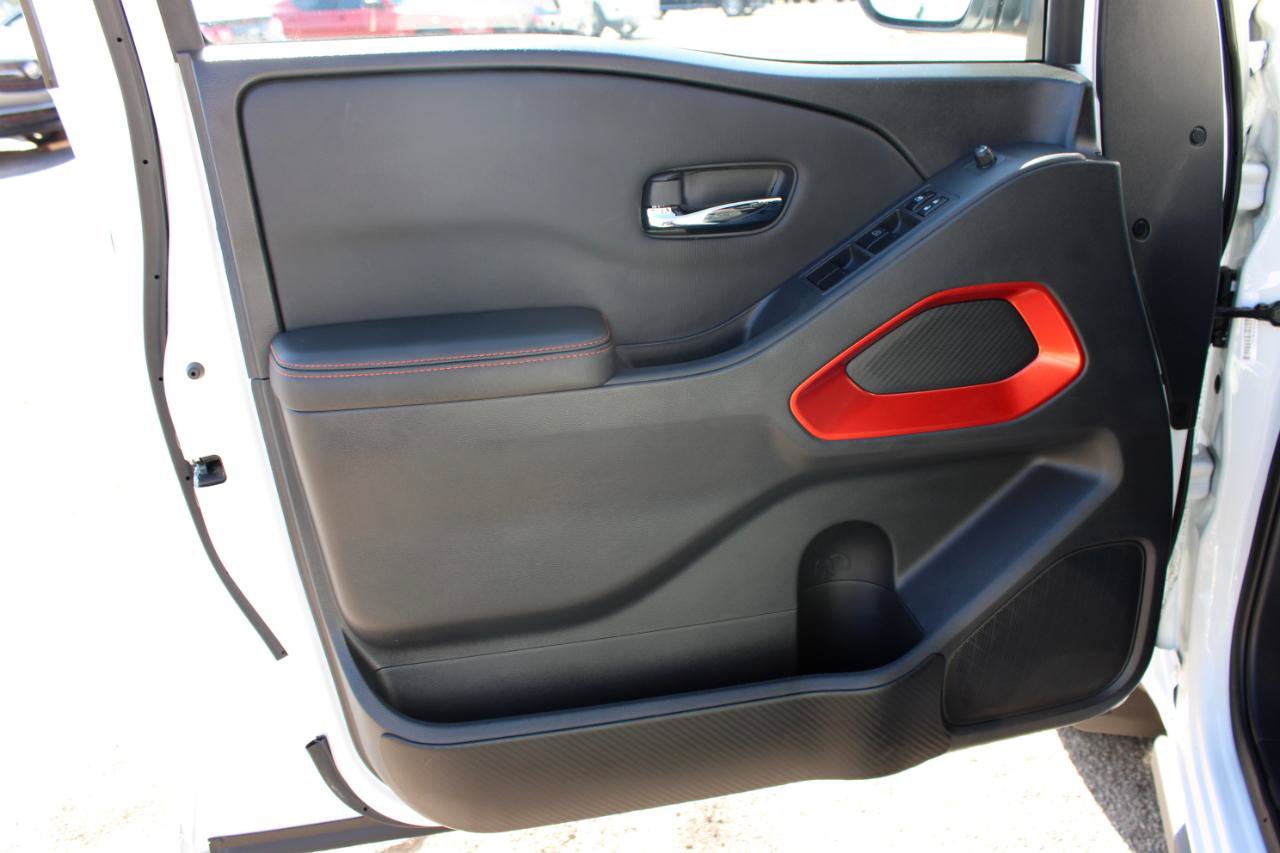 Used 2024 Nissan Frontier PRO-4X w/ Pro Convenience Package AWD/4WD image 14