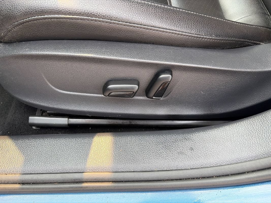 Used 2017 Volkswagen Jetta SEL FWD image 18
