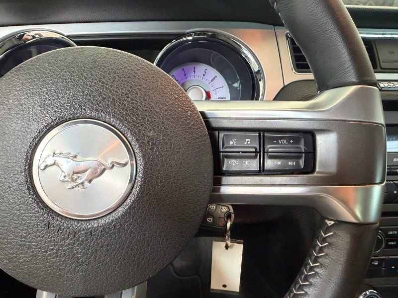 Used 2012 Ford Mustang Premium RWD image 18