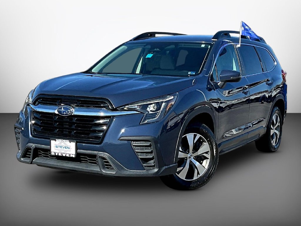 Used 2023 Subaru Ascent Premium w/ Convenience Package AWD/4WD image 3