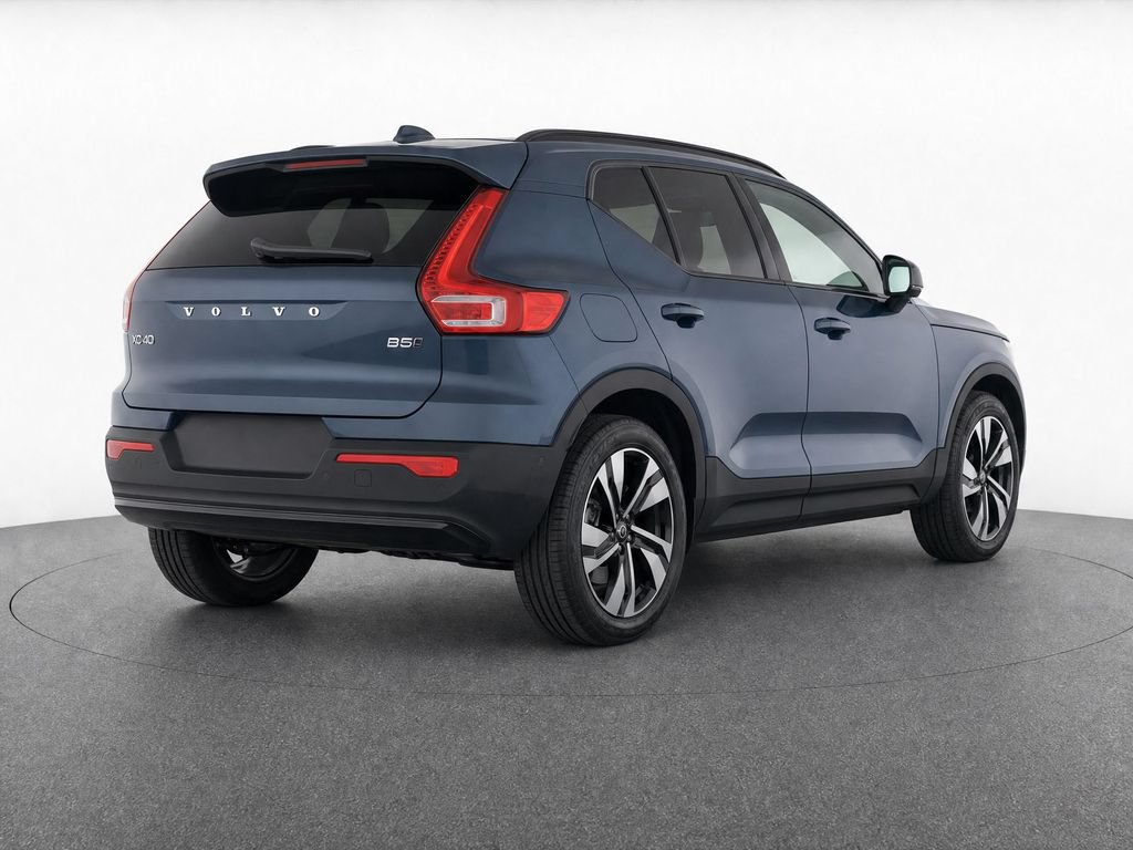 New 2026 Volvo XC40 B5 Ultra w/ Protection Package Premier AWD/4WD image 4